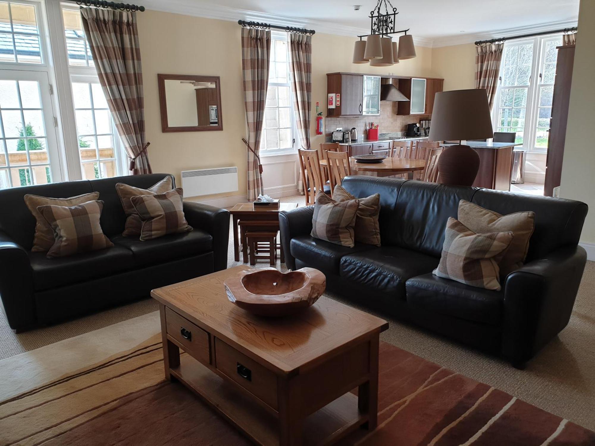 Cameron House On Loch Lomond Alexandria Luaran gambar The interior of a typical apartment at the hotel
