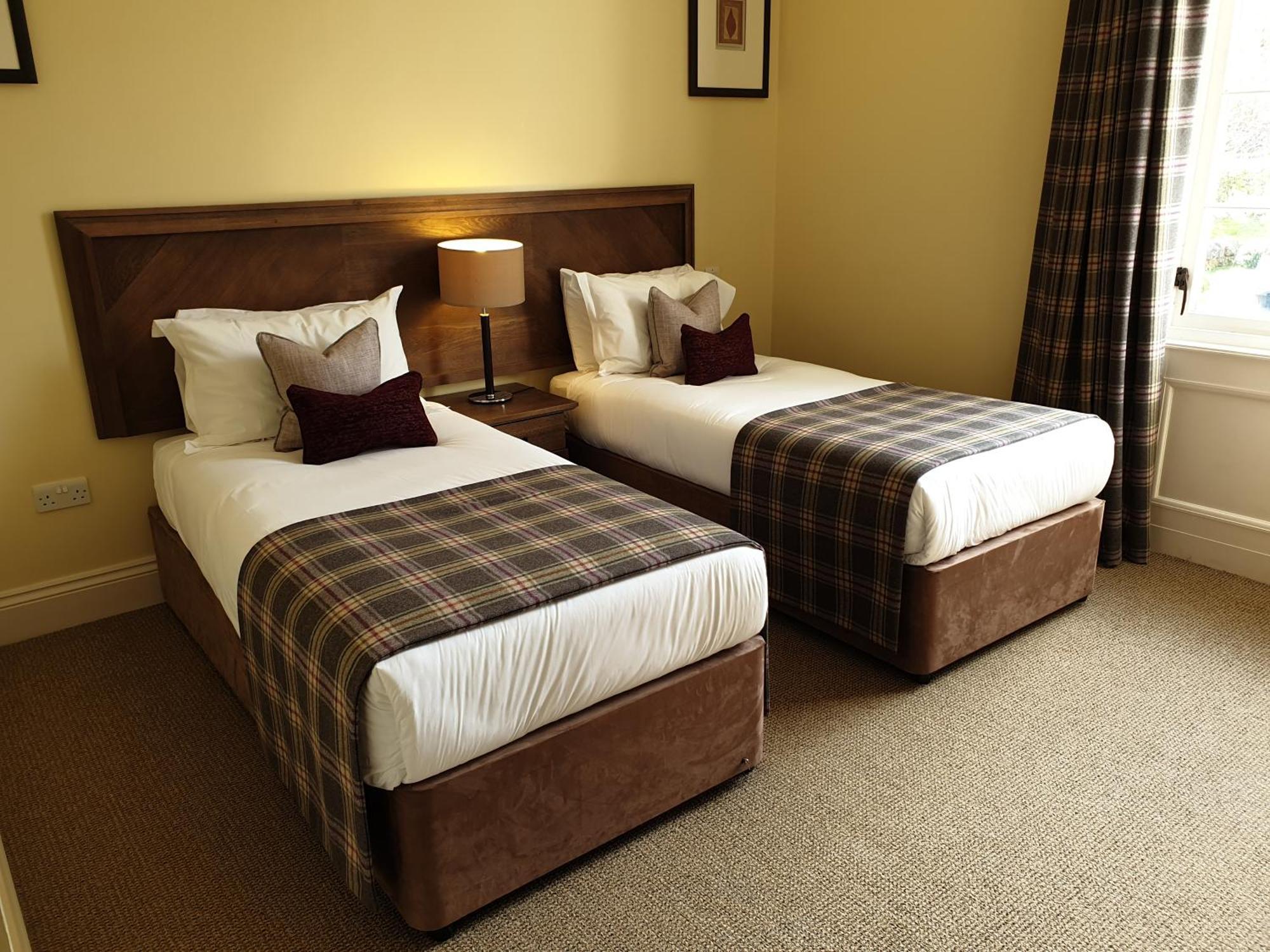 Cameron House On Loch Lomond Alexandria Luaran gambar A twin room