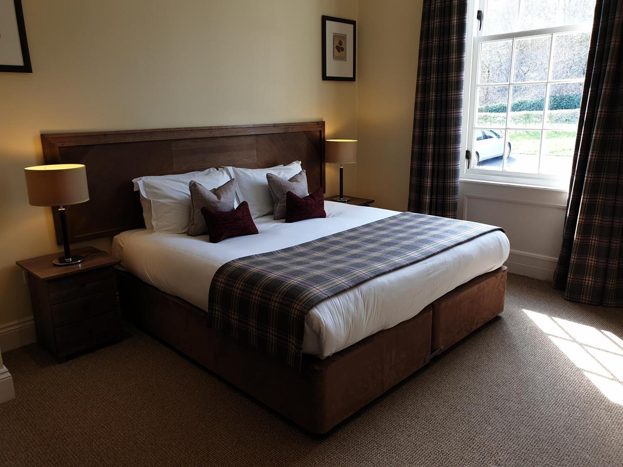 Cameron House On Loch Lomond Alexandria Luaran gambar A bedroom at the hotel